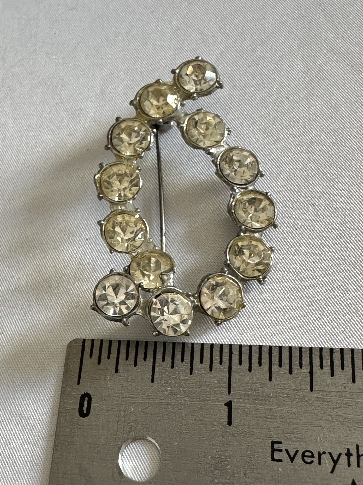 Vintage Rhinestone Brooch Pin Silver Tone W4