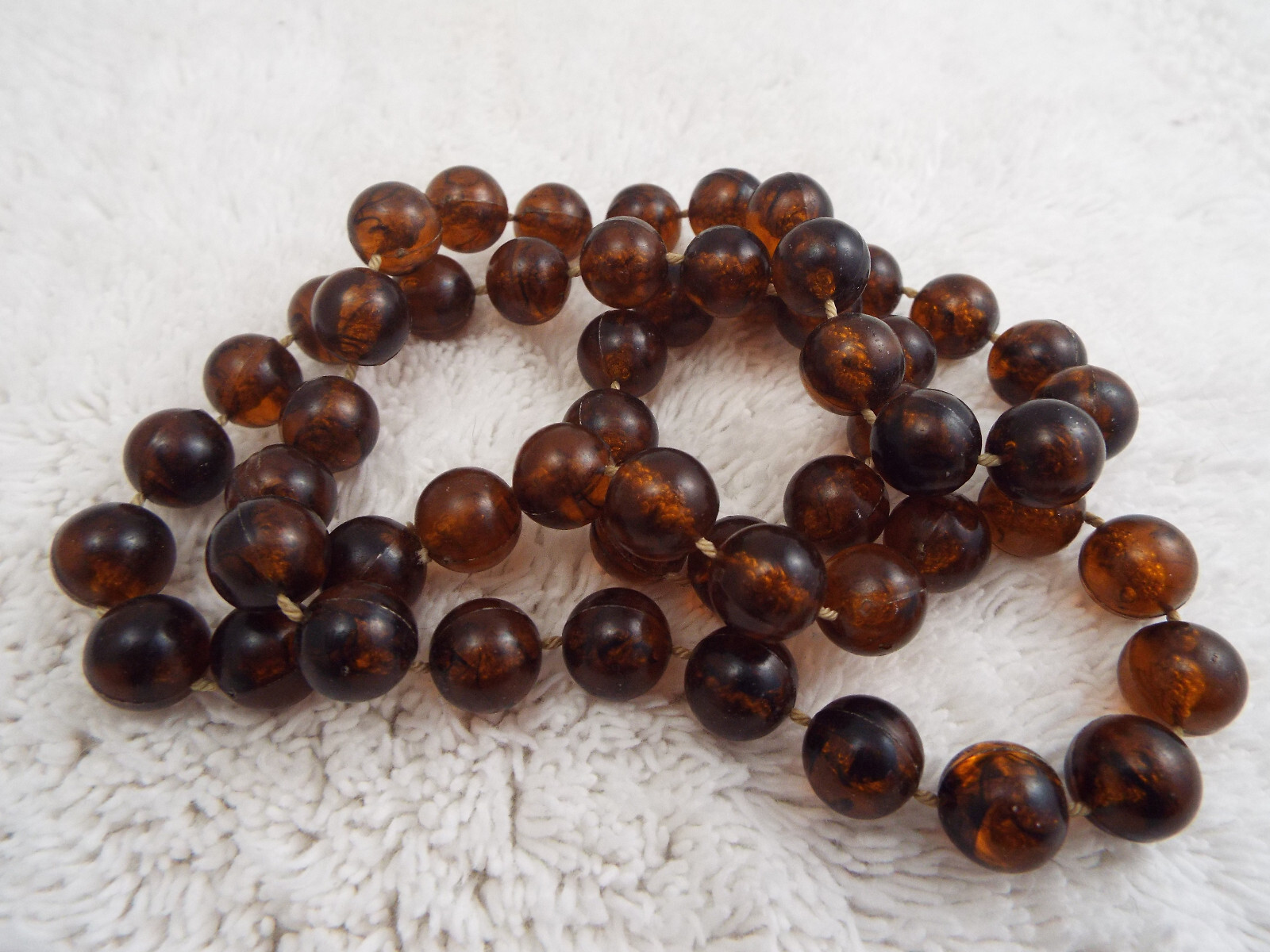 Amber Acrylic Fused Bead Necklace (J27)