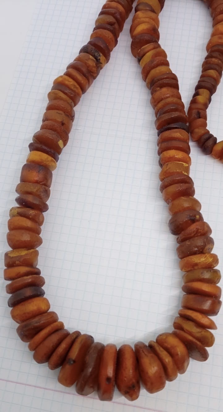 老琥珀 NATURAL BALTIC AMBER EGG BUTTERSCOTCH YOLK BIG OLD NECKLACE 182 GR