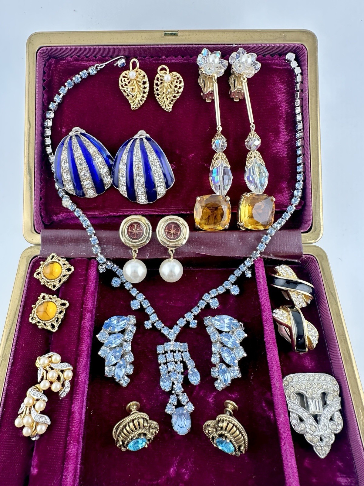 VTG Antique Jewelry Lot Necklace Dress Clip Earrings Designer Kramer Coro Read