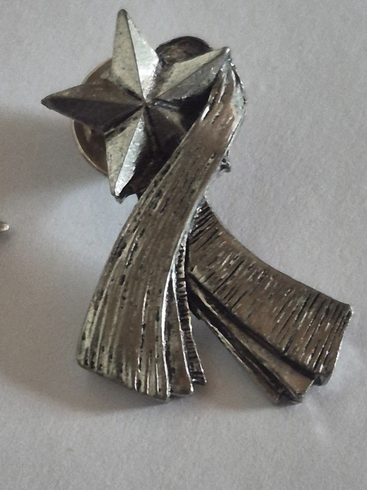 VINTAGE Set of 3 Tac Pins – Key, Star, Comet Gold / Silver Tone