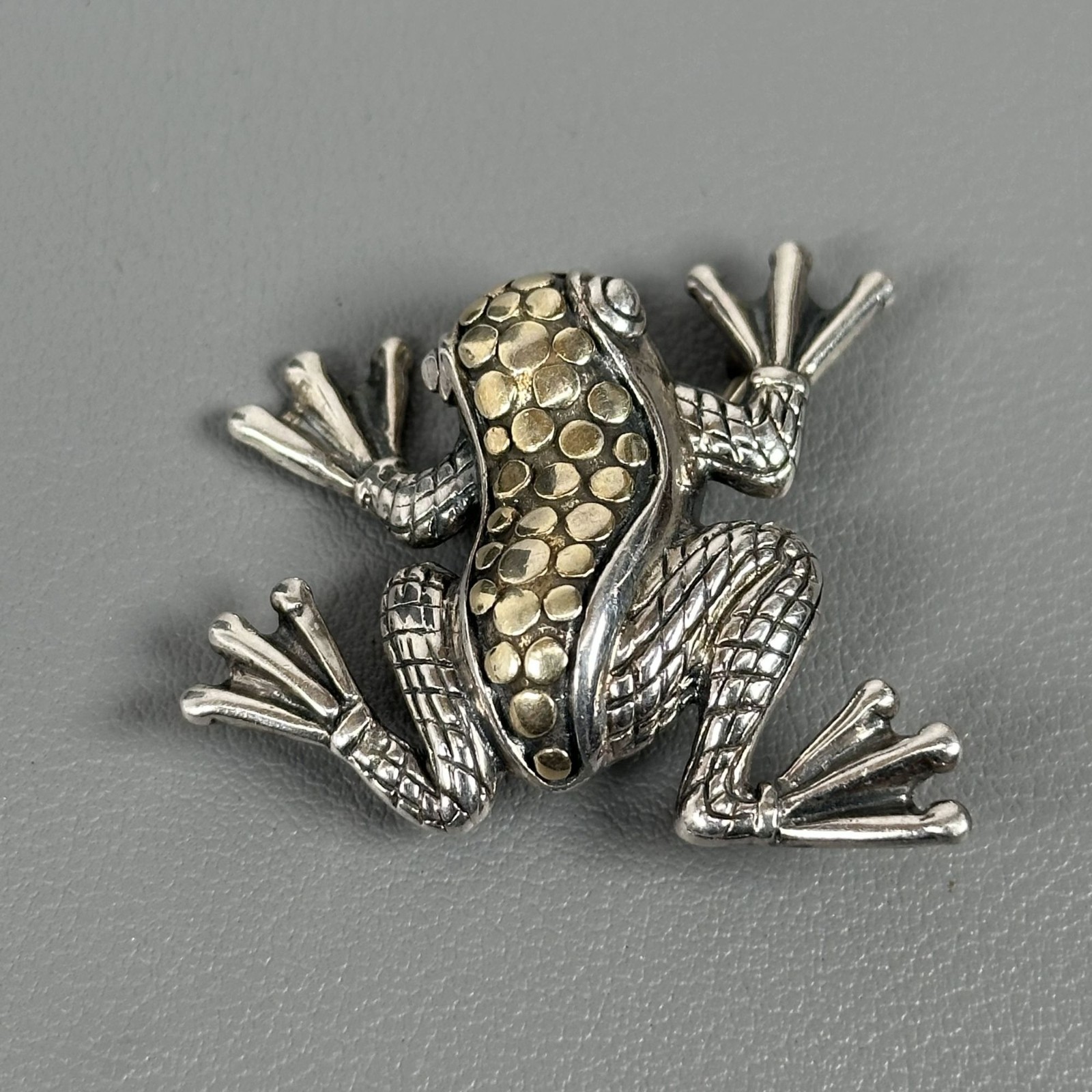 Vintage TH Thailand Sterling Silver & Brass Frog Animal Brooch Pin Textured 10g