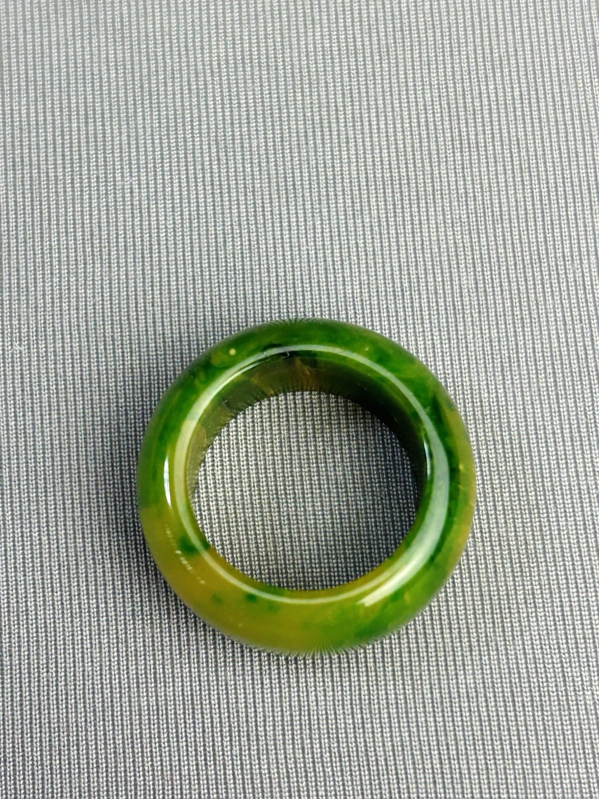 Bakelite Size 6.5 Vintage Green Marbled Chunky Ring