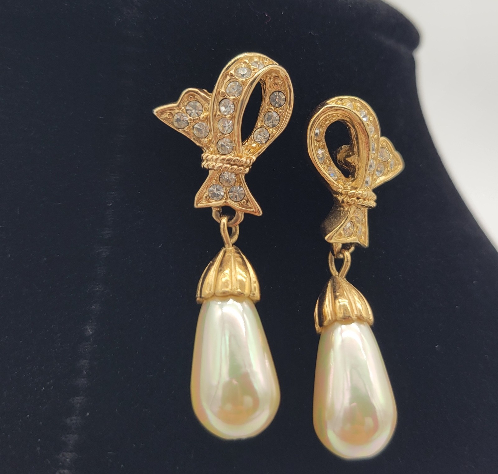 VINTAGE ROMAN RHINESTONES & FAUX PEARL DROP/DANGLE EARRINGS, SIGNED
