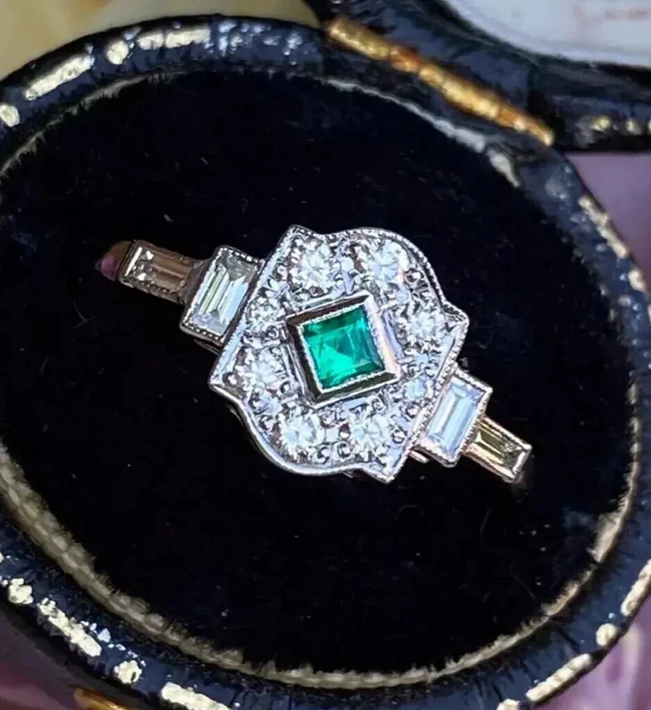 1.5Ct Art Deco Style Lab Created Emerald Wedding Engagement 925 Silver Halo Ring