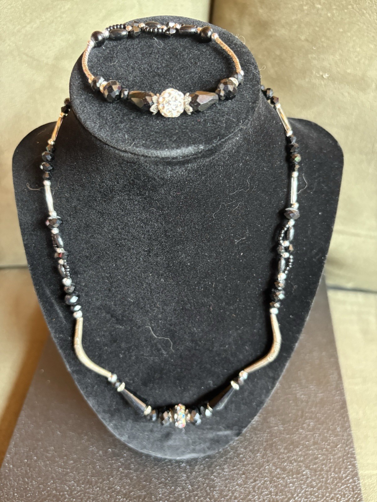 Jet Black Glass Bracelet Necklace Set