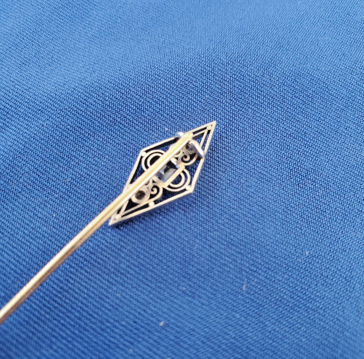 Original EARTH MINED Diamond Deco Pin 1920s Vintage Platinum Sapphire 14K GOLD