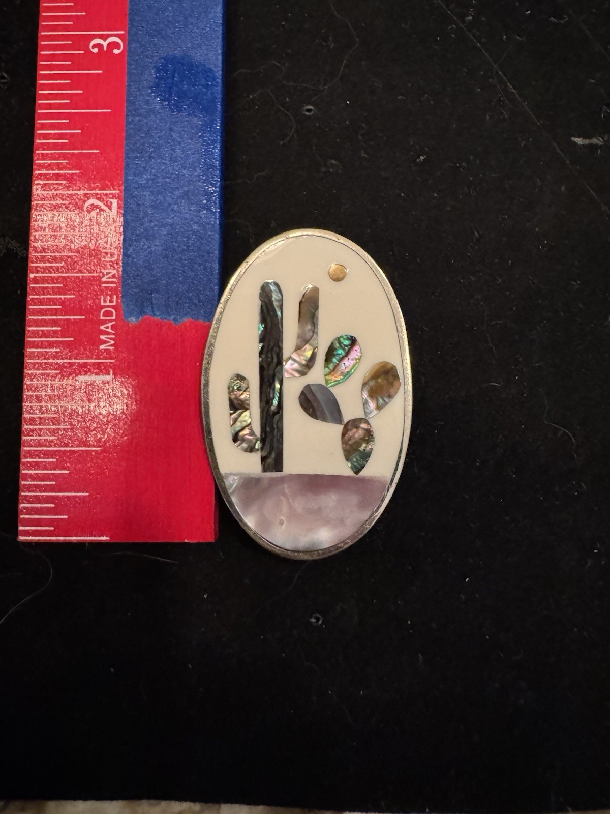 Silver colored Oval Shell Inlay Brooch Pin Signed 2in Nature Theme