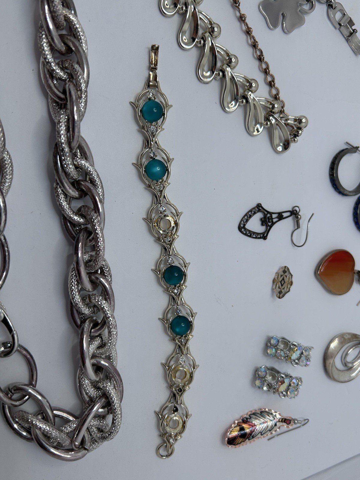 Vtg Modern Estate & Costume Jewelry Lot Mixed Materials Some Mismatch 63 Pc