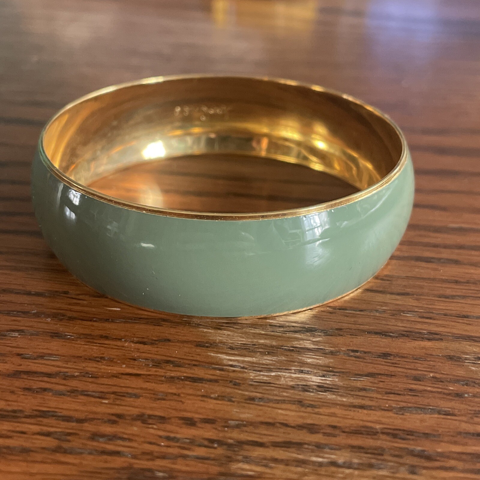 Joan Rivers Gold Tone & Green Metal Enamel Bangle Bracelet 7244