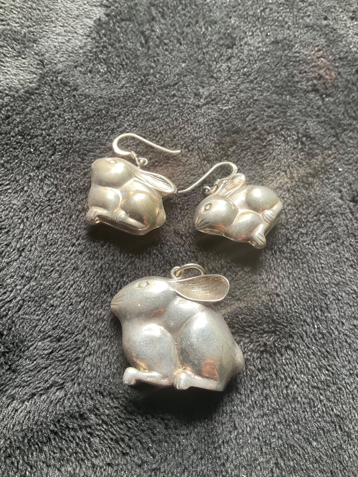 Vintage sterling silver Rabbit pendant and earrings set