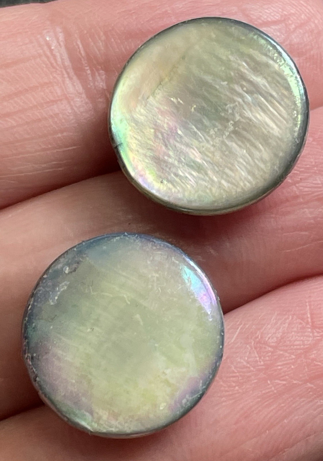 Vintage Small Mother Of Pearl Round Earrings