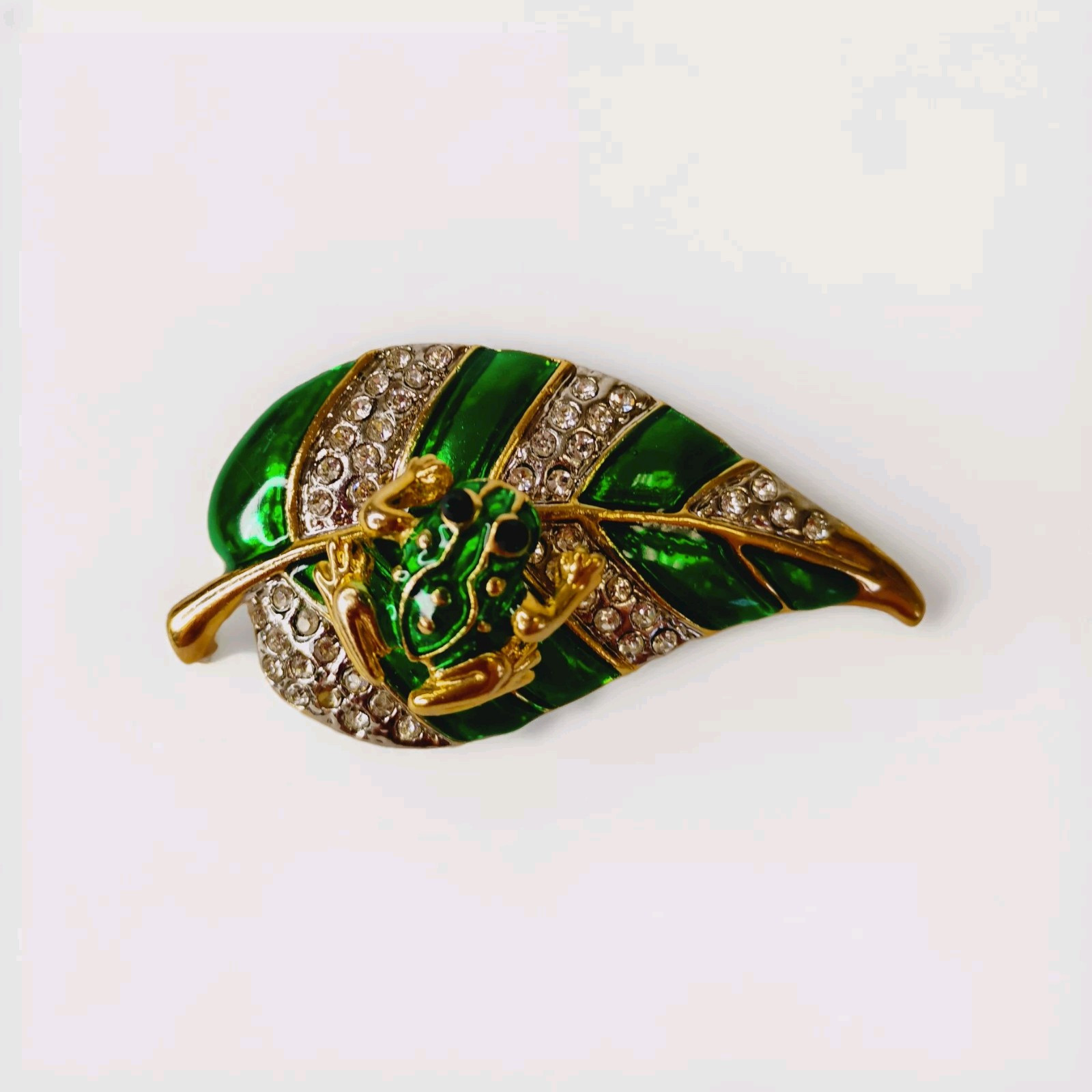 Vintage Estate Frog Brooch Pin Green Enamel Rhinestone Costume Jewelry Yes As