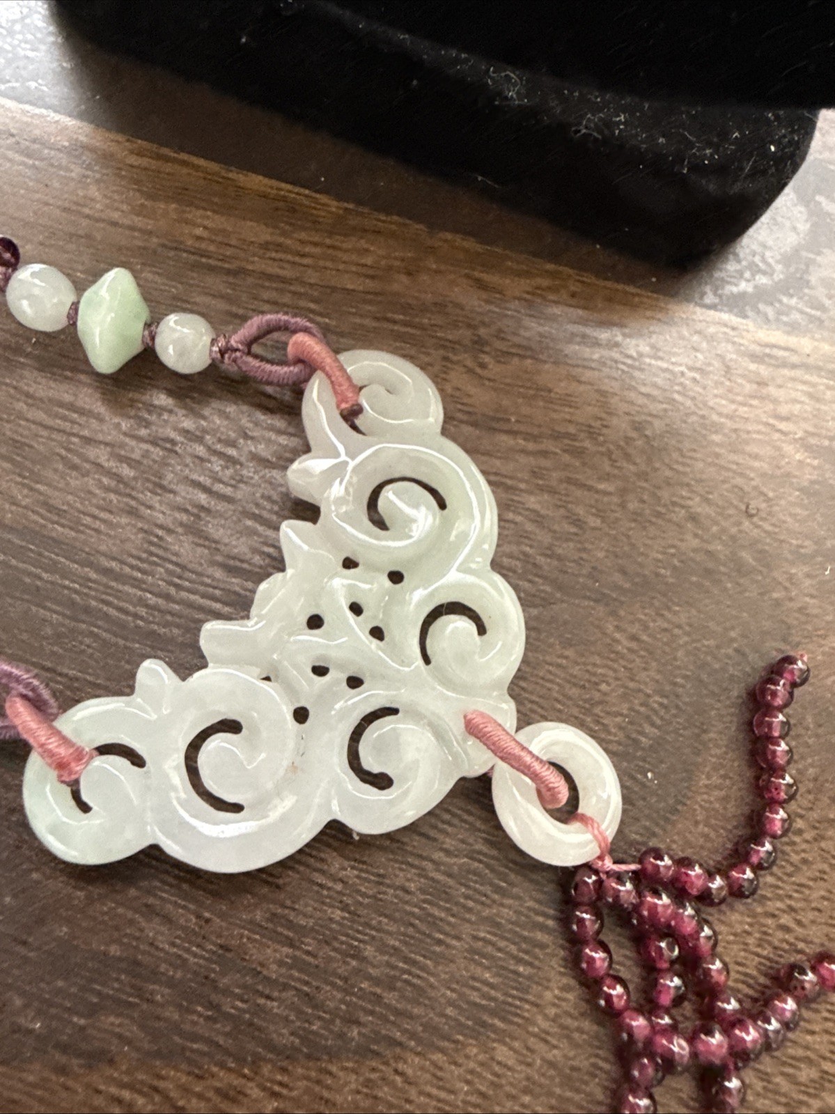 vintage jade pendant necklace