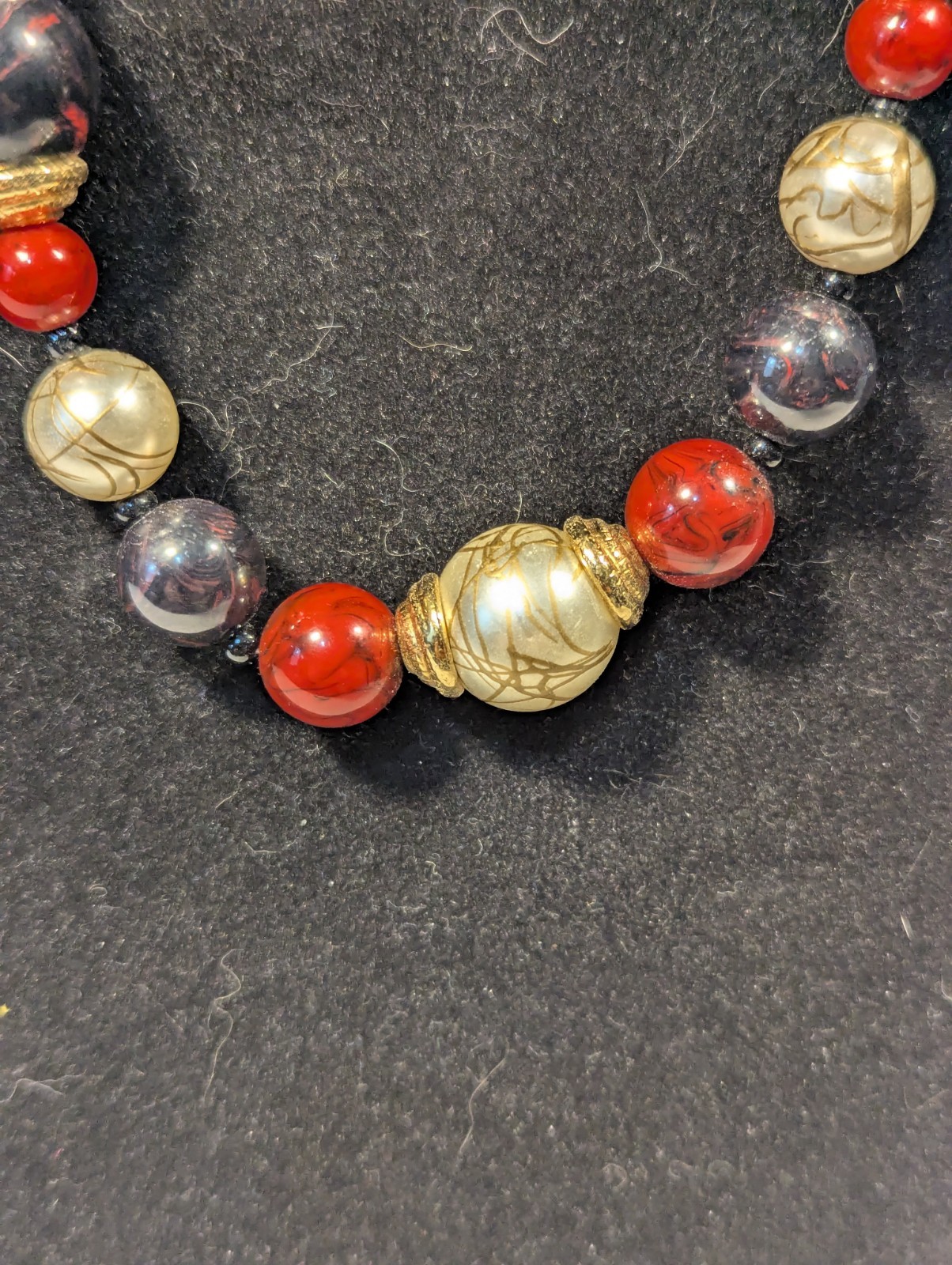 Vintage Avon Necklace Black Red Gold & White Beads 19 1/2 Inch