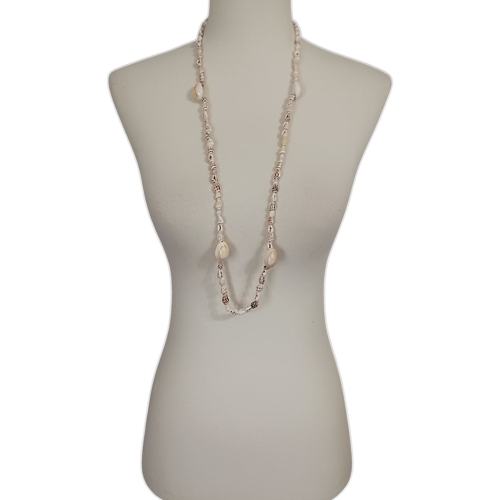 Vintage Cowrie Momi Shell Necklace Strand Hawaiian Lei Beachy Coastal Tropical