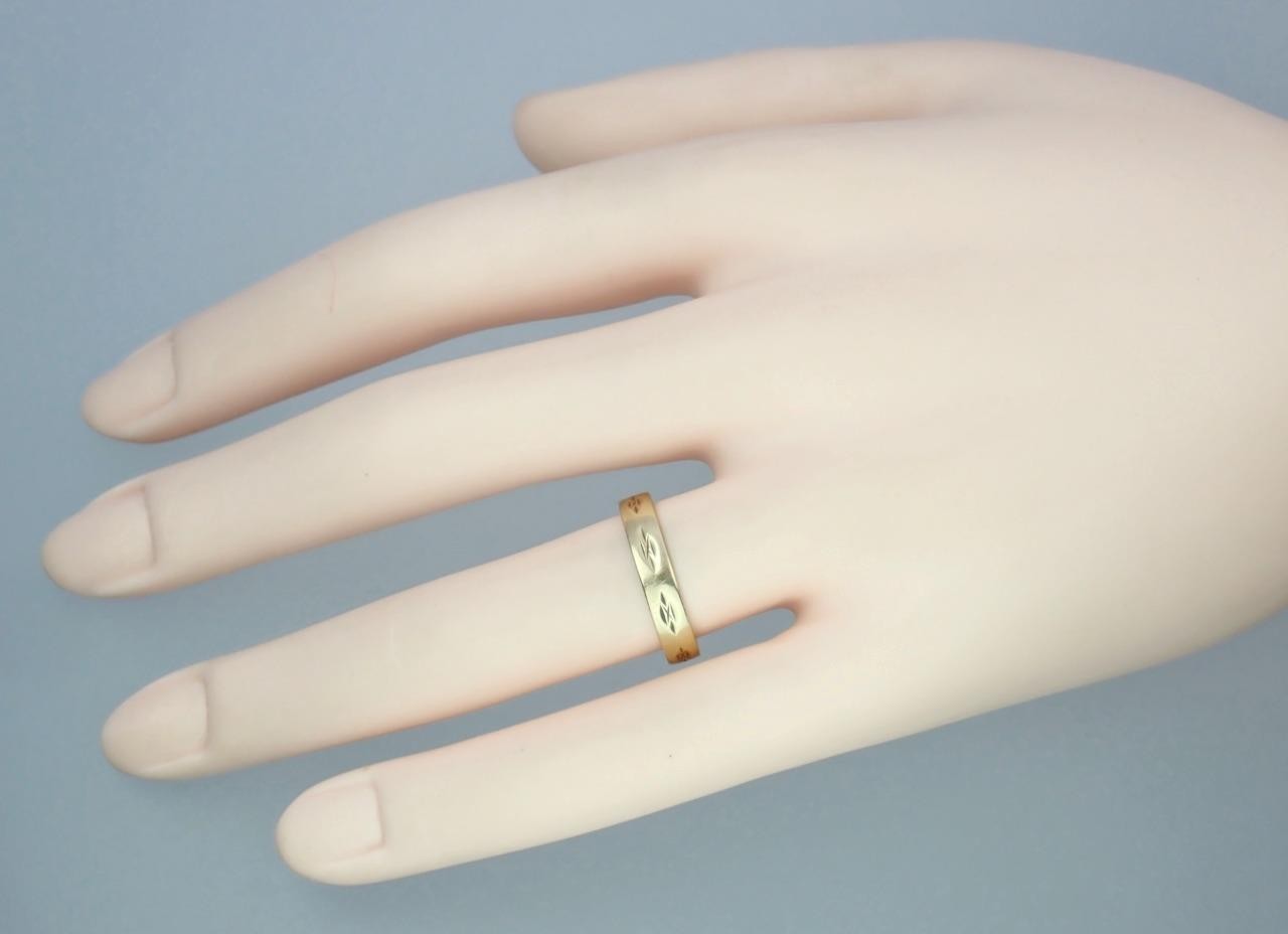 Super Vintage 1980s Solid 9K Gold 3.6mm Diamond Cross Wedding Band Ring 1984 6.5