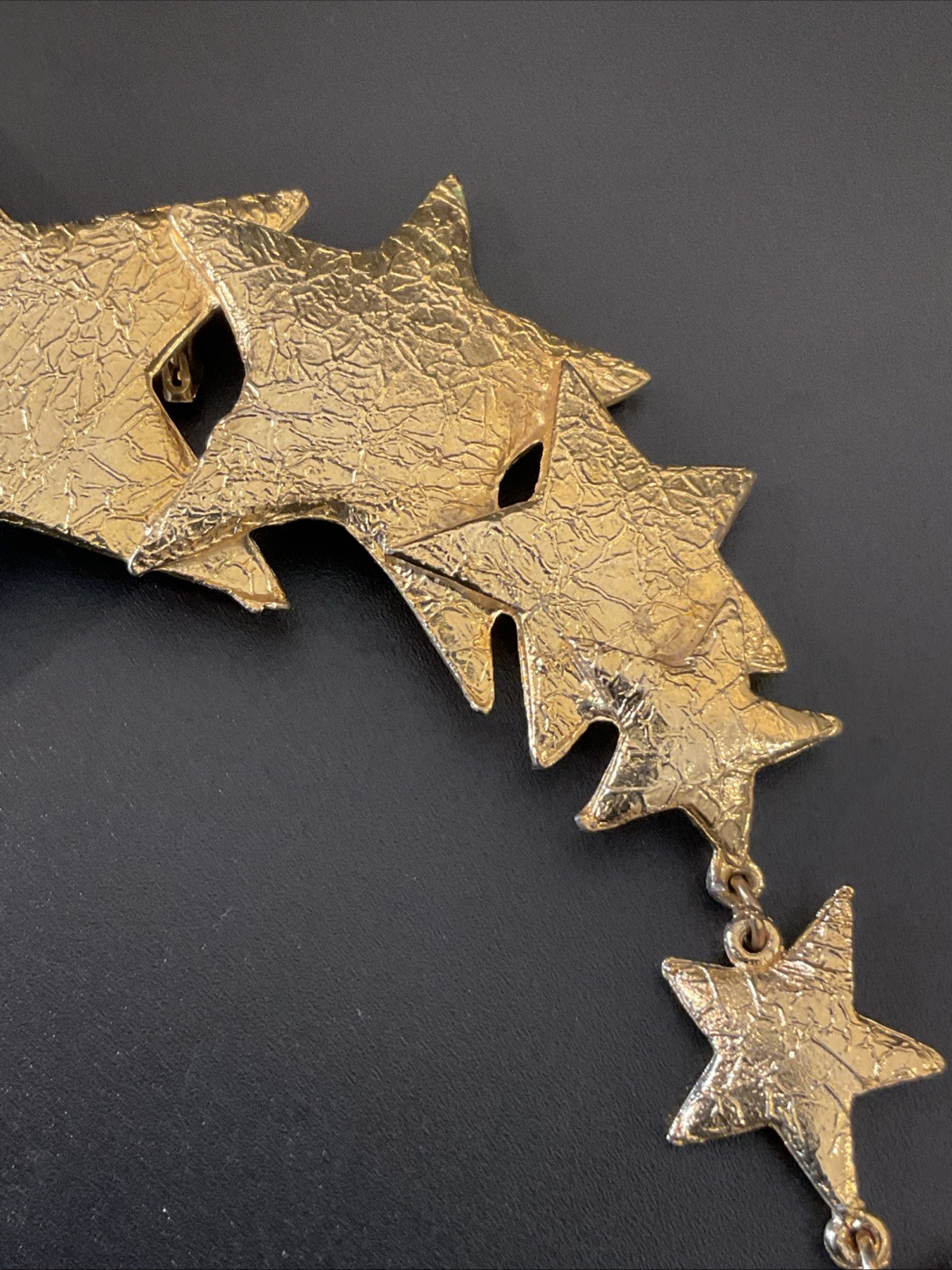 Vintage Designer Signed Ultra Craft Gold Tone Shooting Star Dangle Brooch Pin