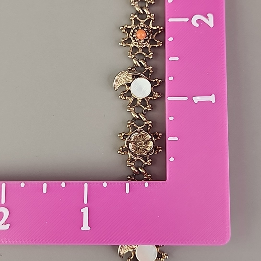 Vintage Flower Chain Bracelet Burst Textured 12mm MOP Bead Gold Tone 6.5″