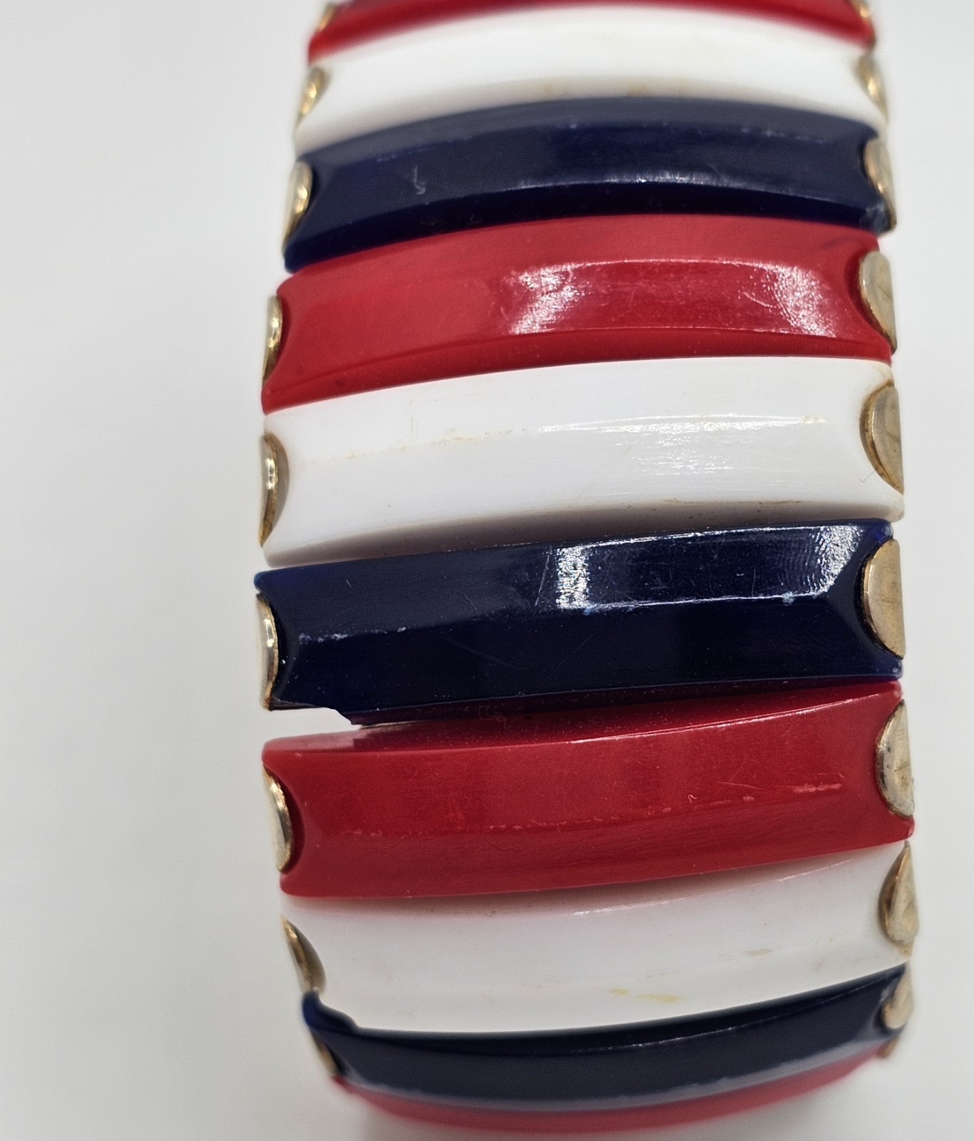 Vintage HONG KONG Red White Blue Lucite Gold Tone Expandable Accordian Bracelet