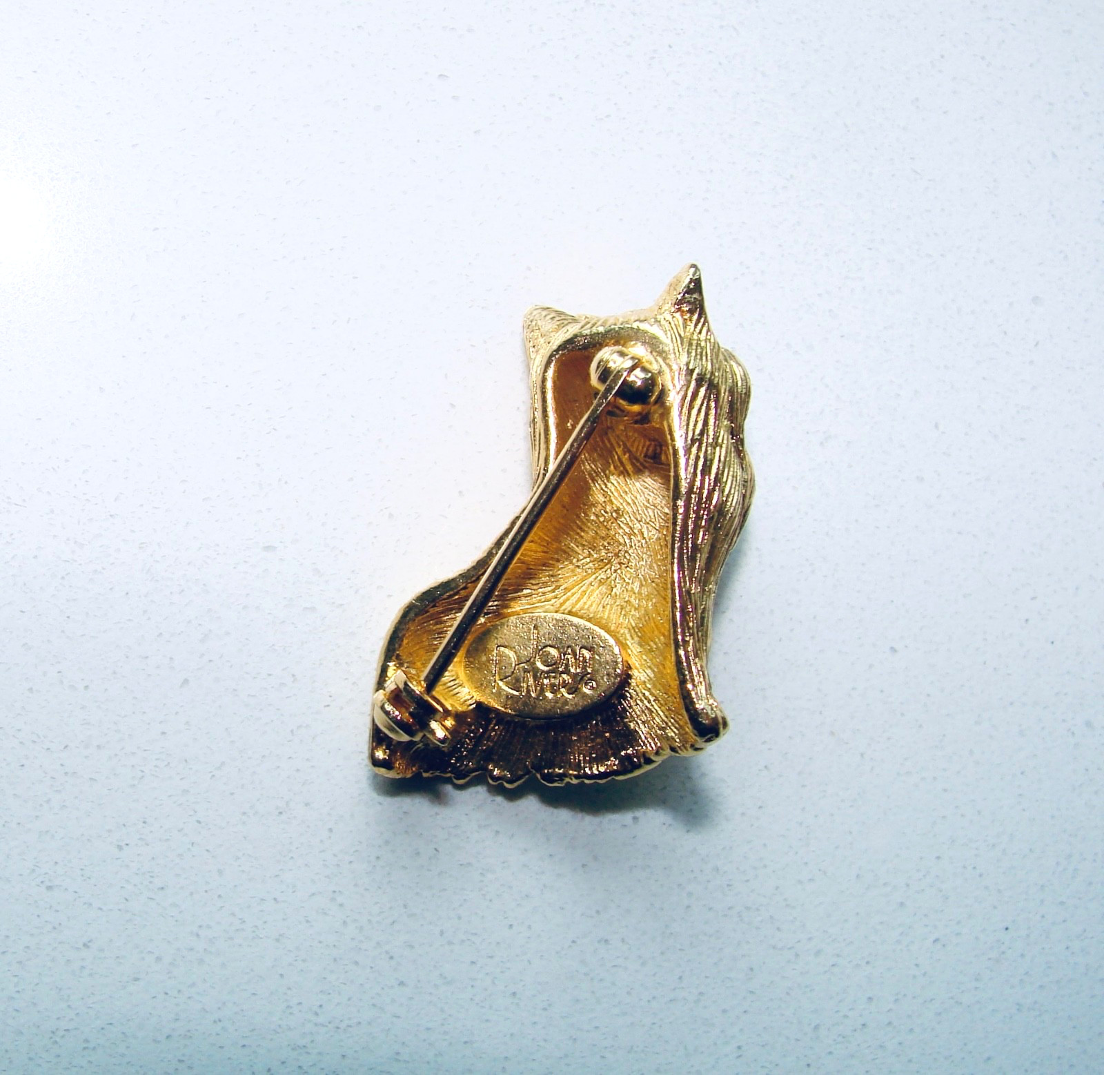 Vintage JOAN RIVERS Yorkie TERRIER DOG Brooch PIN Set With Chain GOLD TONE