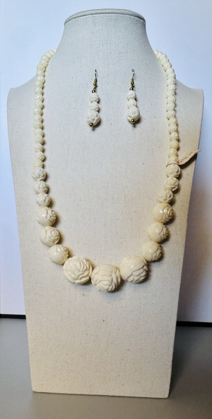 Vintage Celluloid Necklace/Earrings Set, Graduated Size Beads Made In Hong Kong