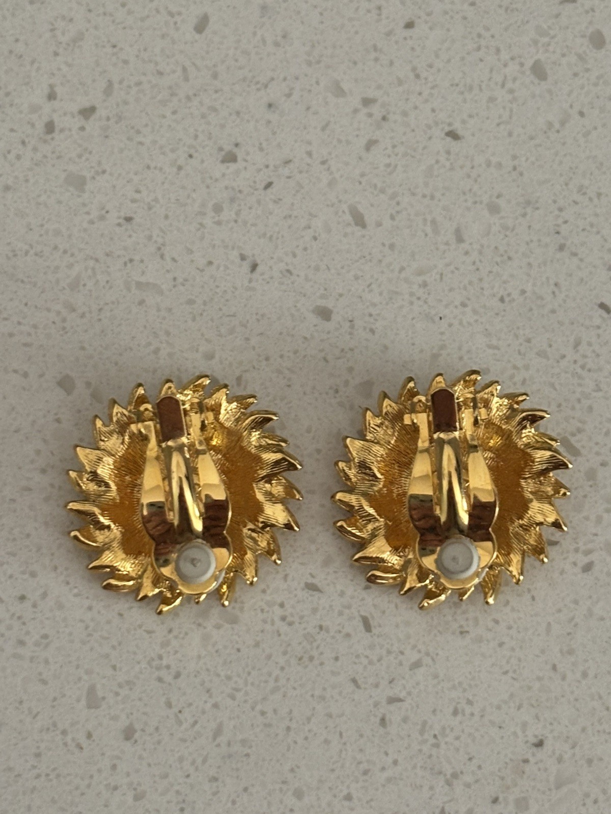 Vintage signed Joan Rivers Clear Rhinestone Flower Gold Tone Clip Earrings. #367