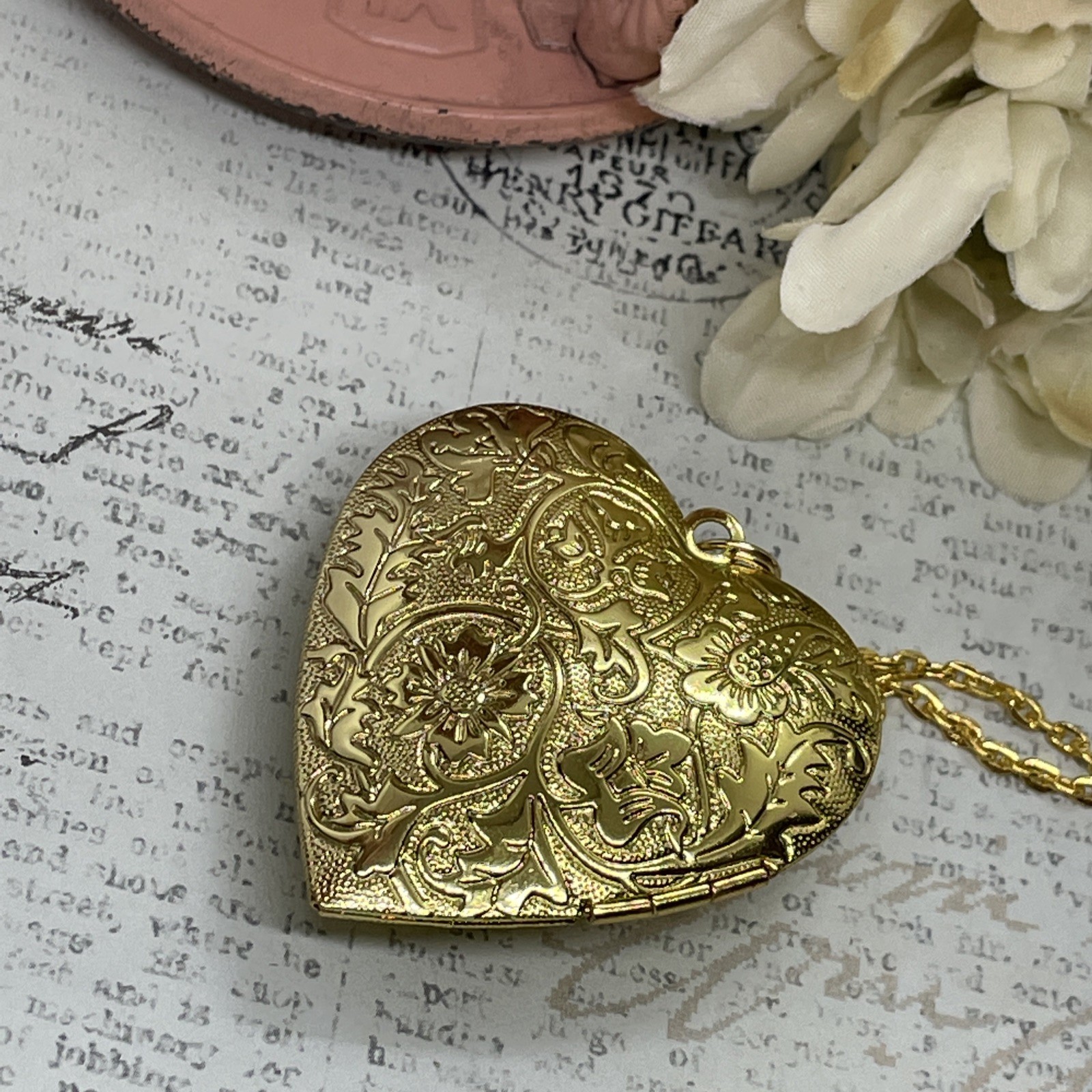Gold Heart Locket Photo Birthday Anniversary Wedding Cameo Bee Honey Necklace