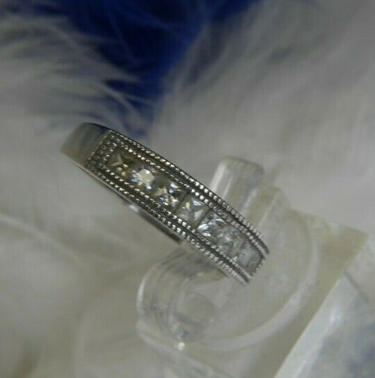 8 White Quartz 925 Sterling Silver Estate wedding engagement band Ring size 9.25