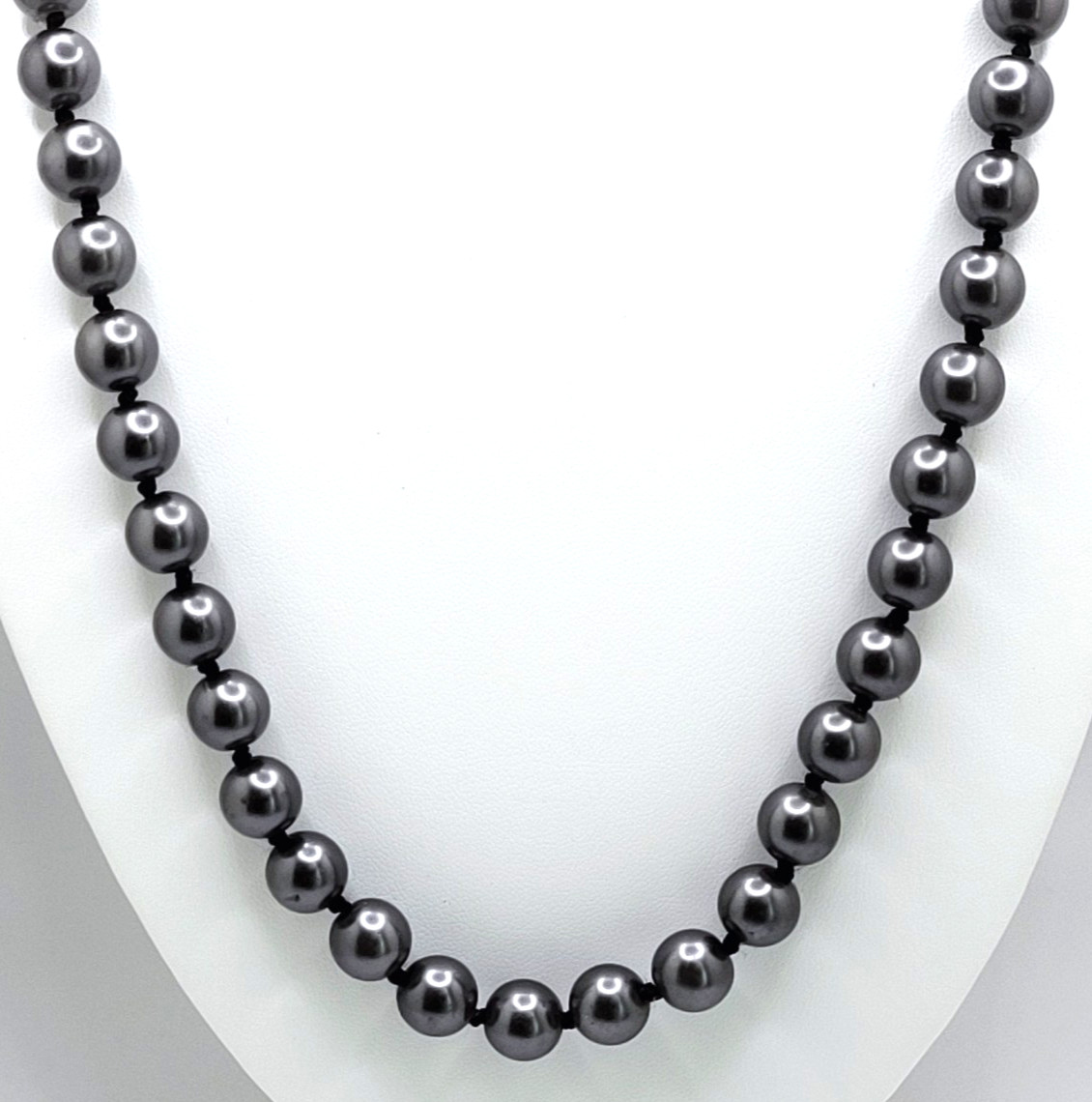 Vintage 10mm Dark Grey Faux Pearl Necklace Fish hook Knotted Glass Bead Signed D