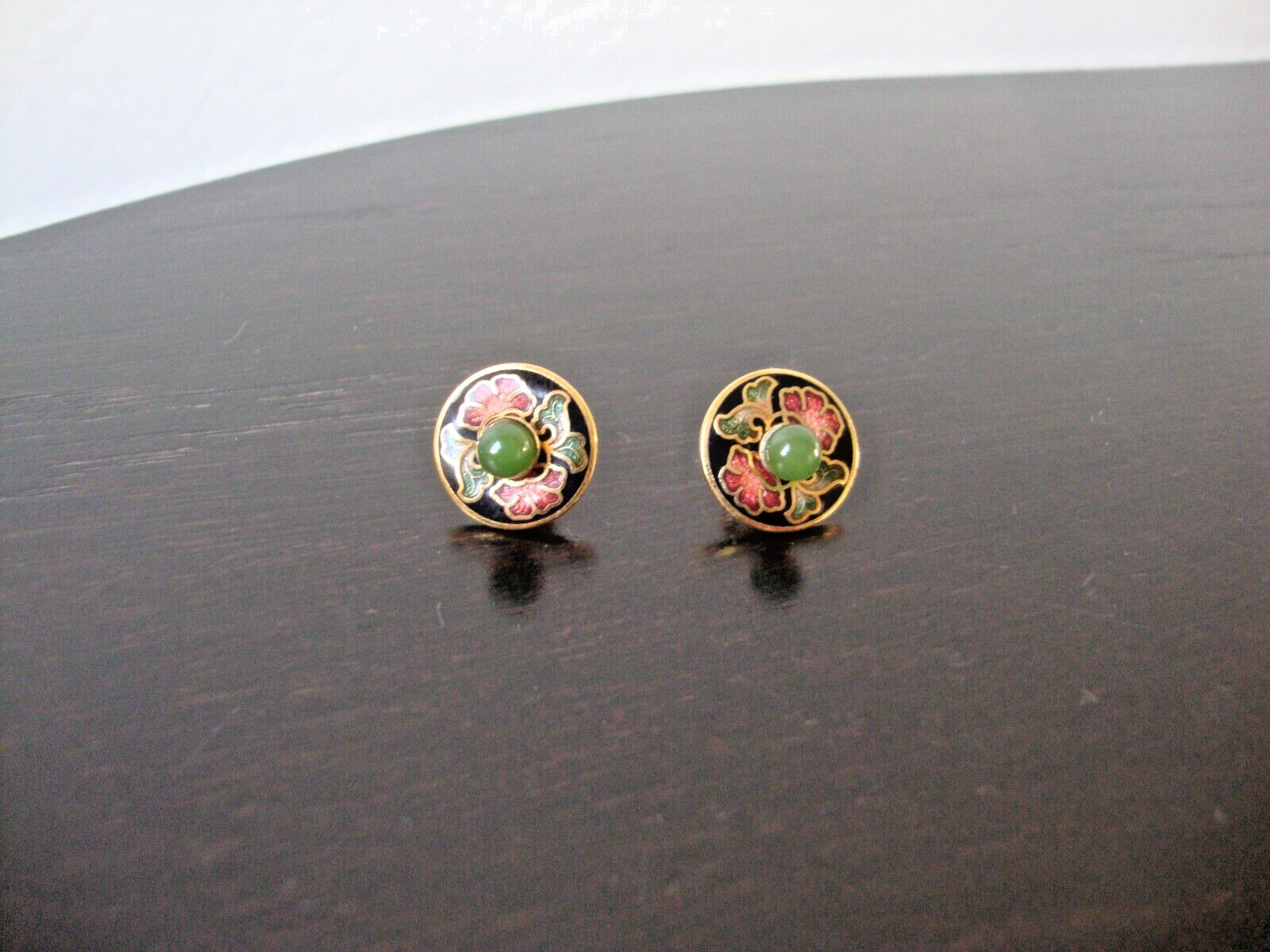 VTG 4MM JADE BEAD GOLD FILLED STUD EARRINGS W/MULTICOLOR CLOISONNE FLORAL JACKET