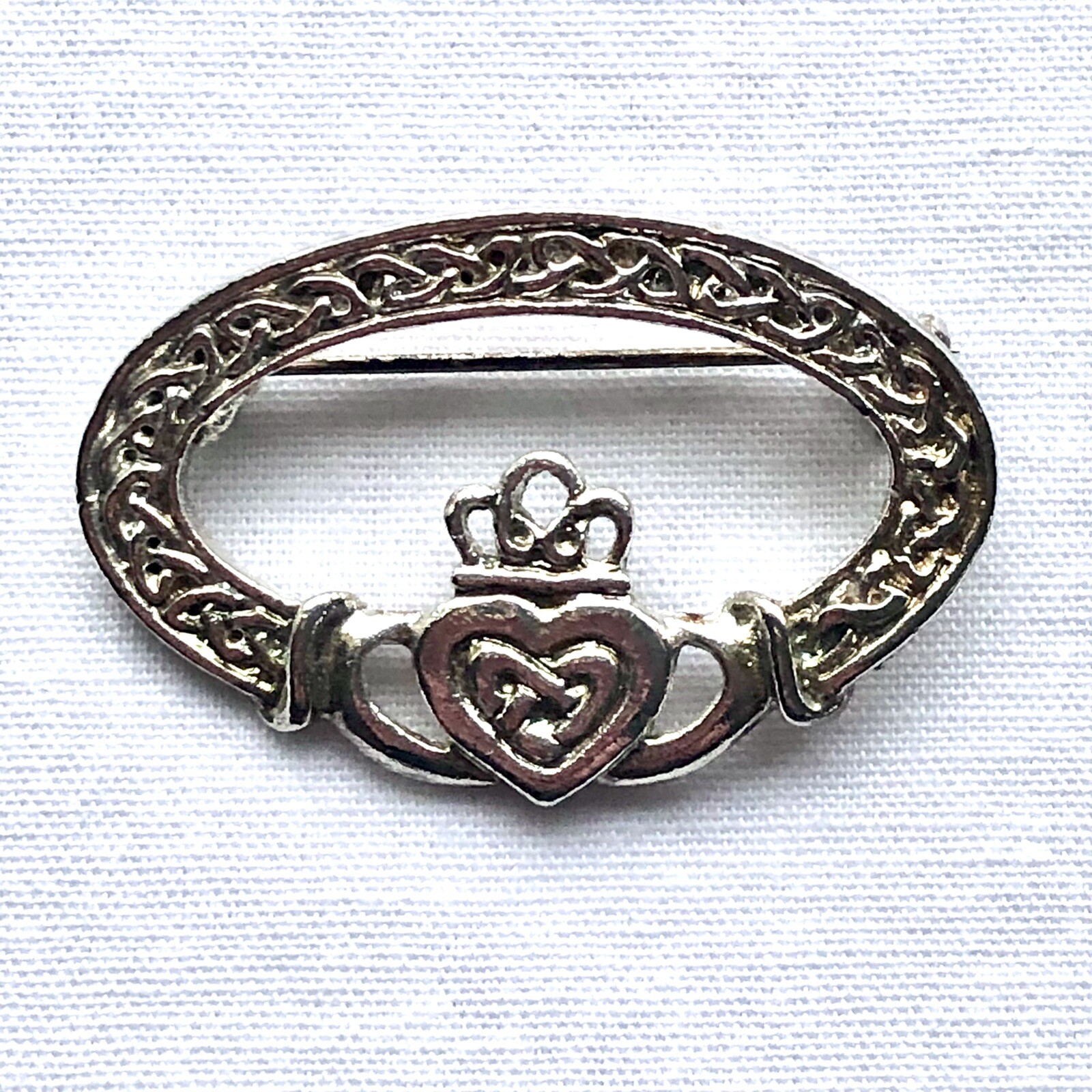 Claddagh Brooch Sash Scarf Lapel Pin Irish Celtic Pride Love Luck Jewelry