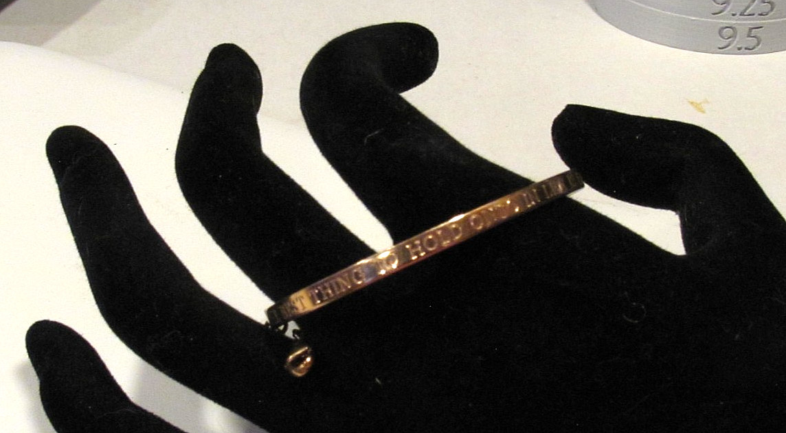 VTG Childs 14K 1/20 GF bracelet “The best thing to hold onto is each other”5.75”