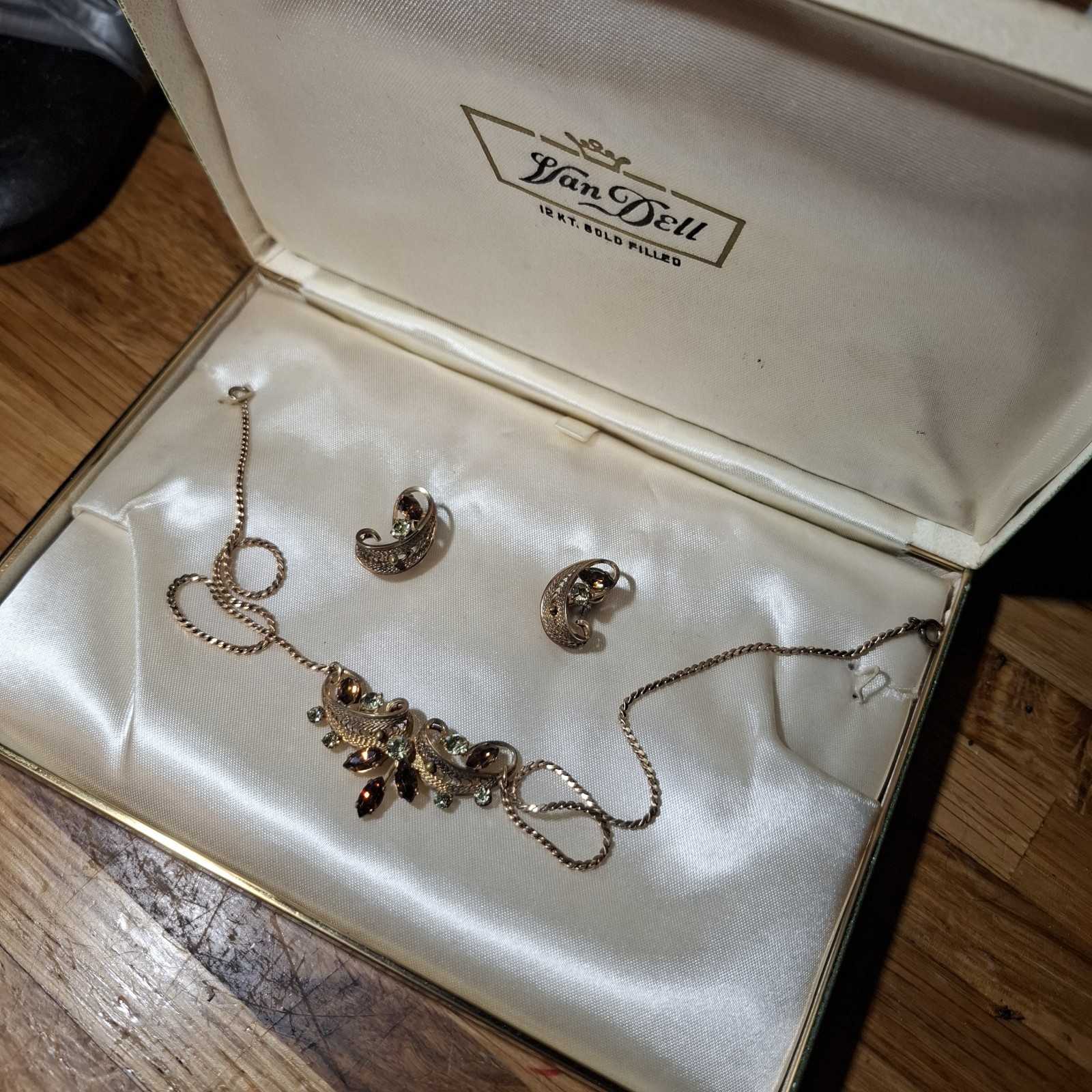 VAN DELL 12KT Gold Filled Rhinestone Filigree Necklace & Earrings Original Box