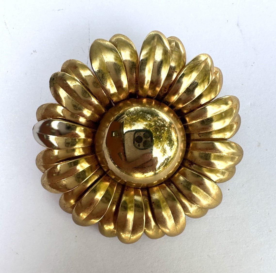 Vintage Mid-Century 3-Dimensional Sunflower Bloom Brooch Jewelry Gold Tone 2.5″