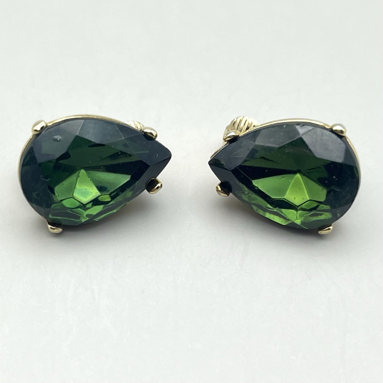 Vintage Green Peridot Statement Rhinestone Teardrop Clip On Earrings Gold Tone