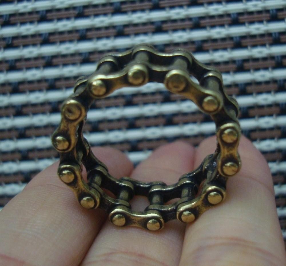 Vintage Style Solid Brass Mechanical Finger Ring – US Size 11