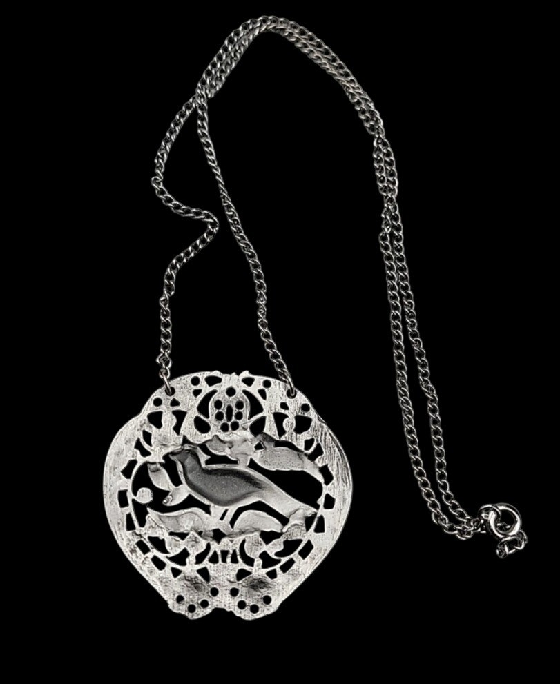 Vintage Bird Floral Pendant Silver Tone Filigree Open-Work Design 18″ Chain