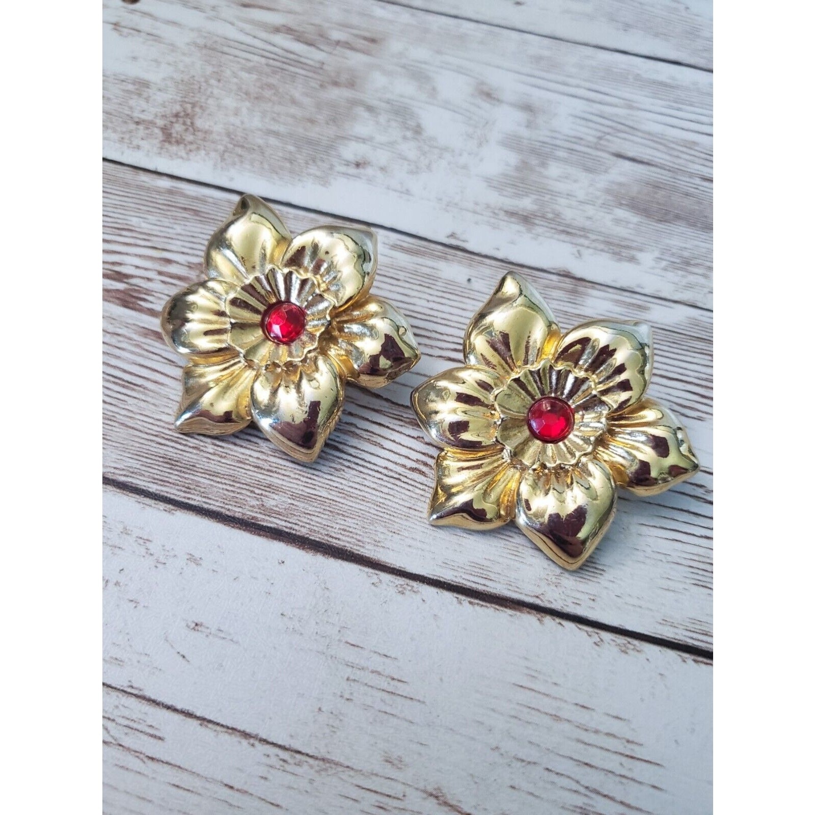 Vintage Clip On Earrings 1.75″ Extra Large Gold Tone Flower, Red Gem – Statement