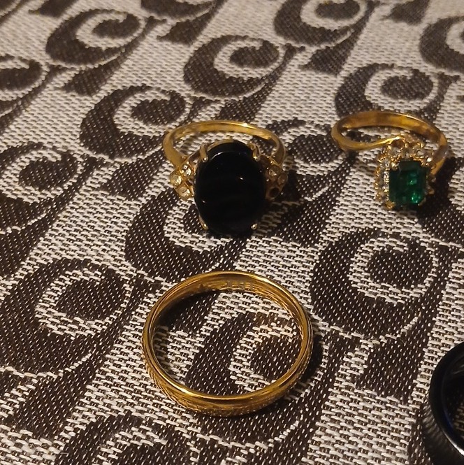 7pc Mixed Lot Rings Metal w/ Opal Stone – Gold, Silver & Black Colors Costume