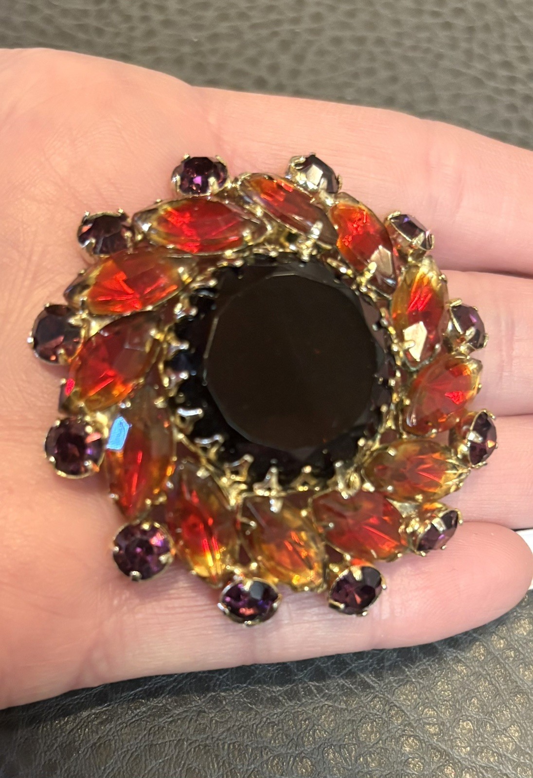 High End Dog Tooth Prong Set Crystal Red Givre Rhinestones Vintage Estate Brooch