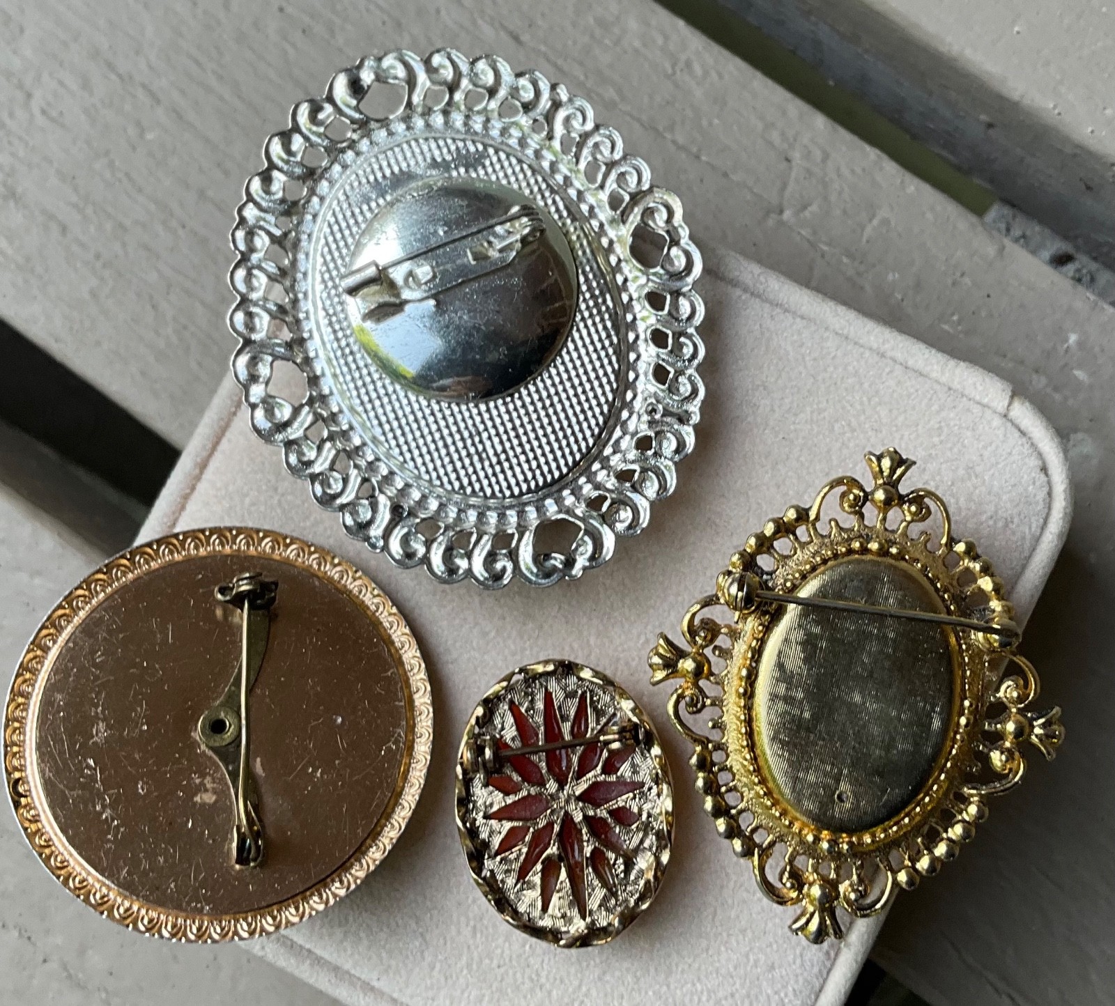 Vintage CAMEO BROOCH PIN LOT Mermaid Girl Dolphin Profiles Acrylic Resin Plastic