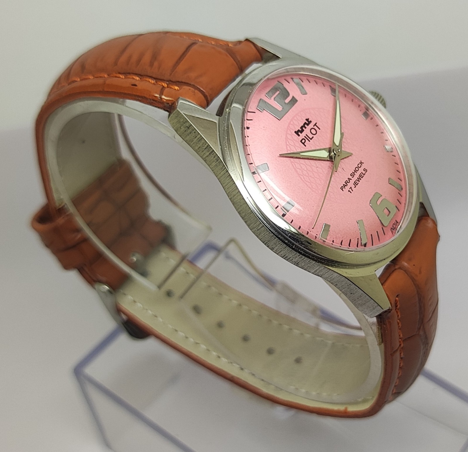 Vintage Hmt Pilot Pink Dial 17 Jewels Para Shock Mechanical hand winding Watch