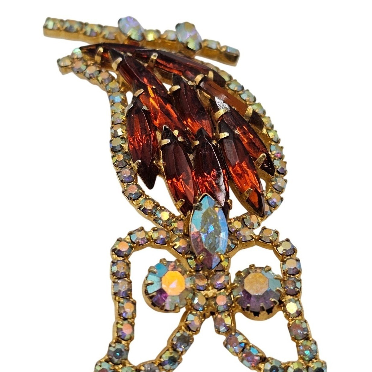Vtg Rhinestone Owl Brooch Gold Tone Aurora Borealis Figural 2.5″ Pin Woodland