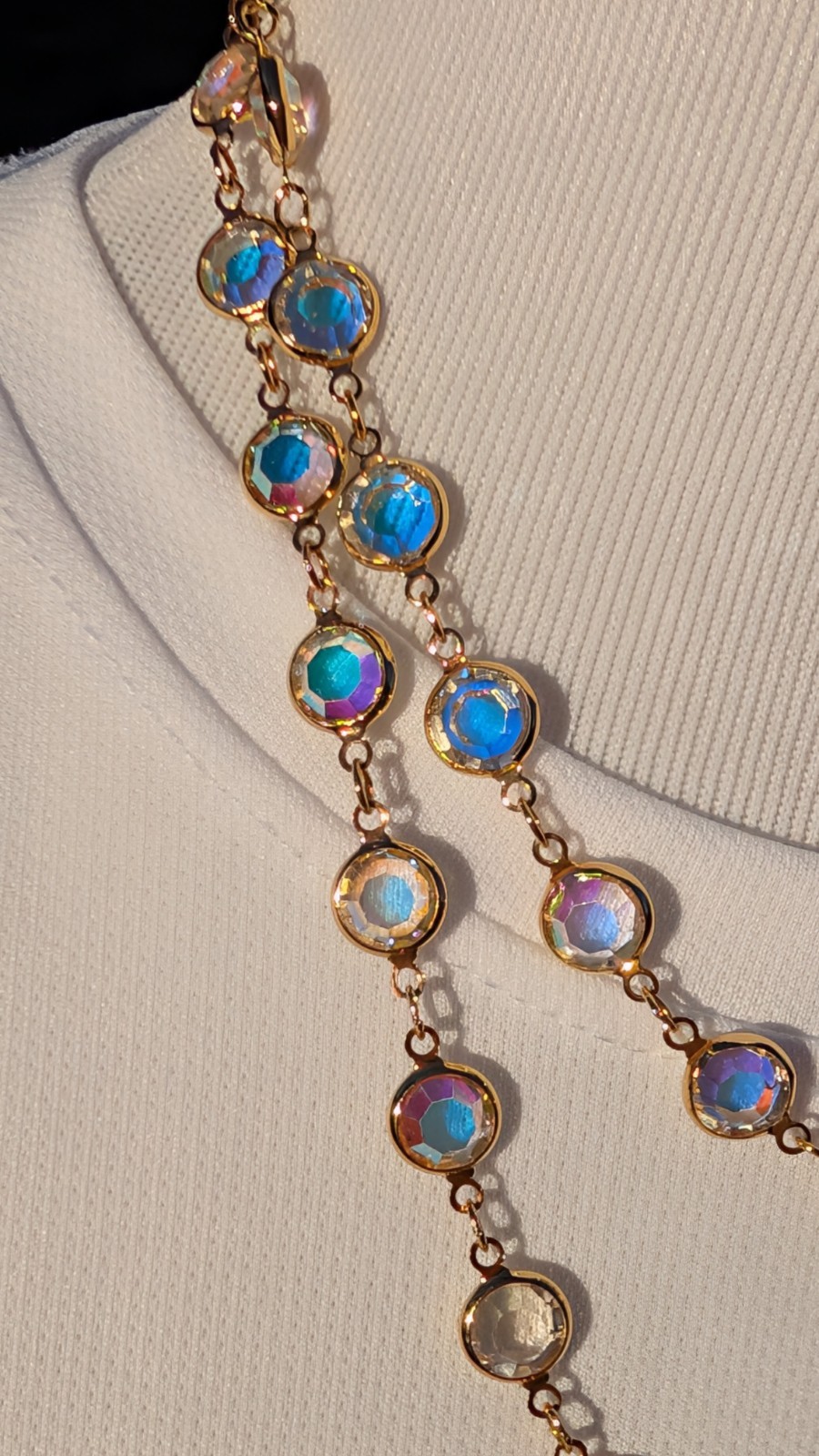 Vintage SWAROVSKI aurora borealis crystal open back bezel set necklace 36″