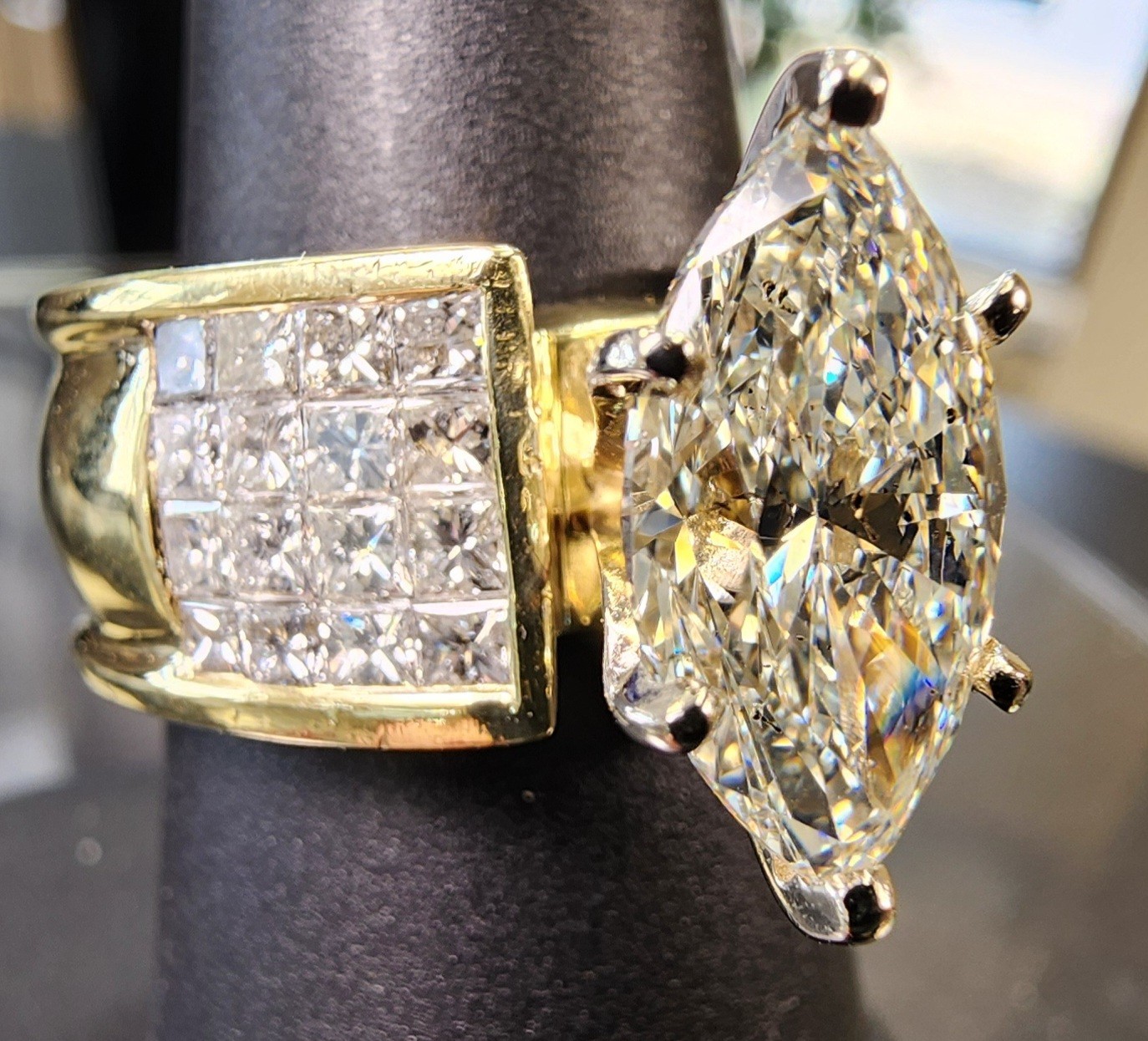 18k Gold Engagement Ring 3.0ct. Natural Marquise Diamond IGI Certified **$41k**