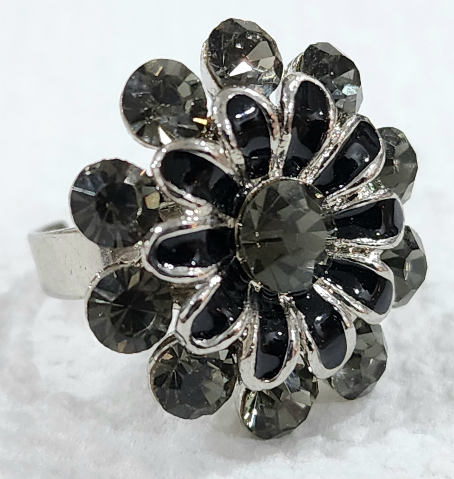 Ring Adjustable Flower Shaped Ring Black Stones plus Other Silver & Trim Vtg