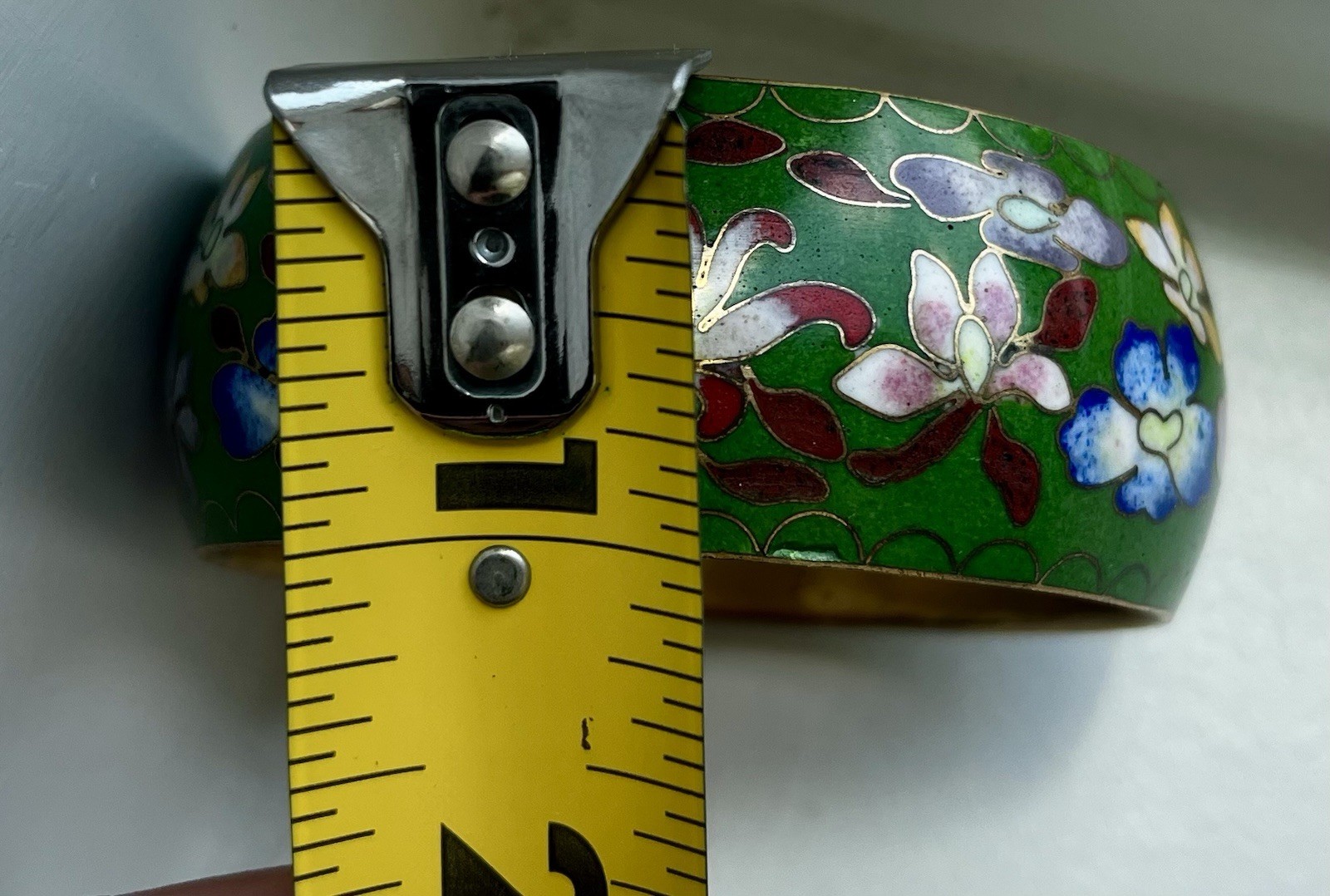 Vintage Cloisonne Bangle Bracelet Green Enamel Brass Gold Floral Water Lillies