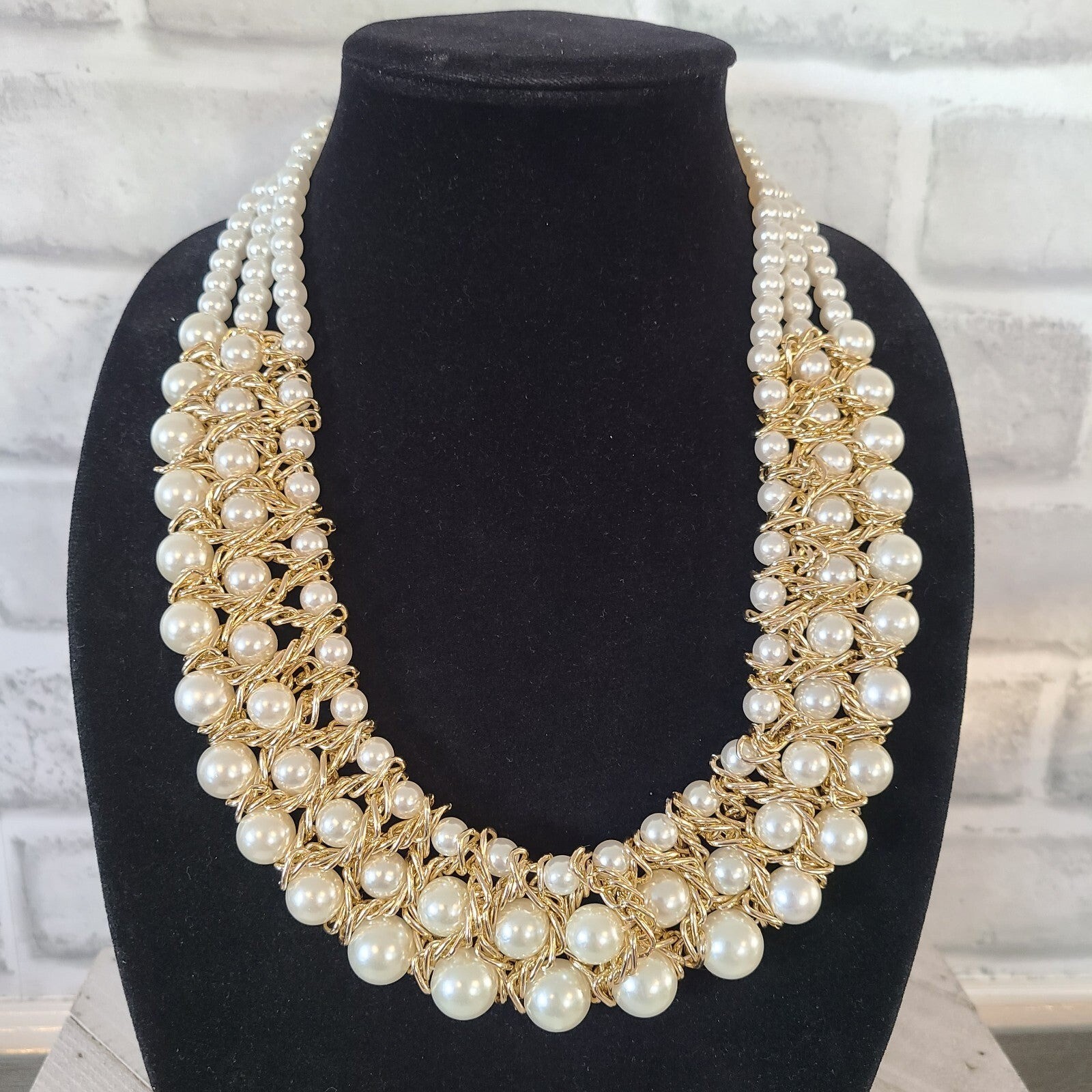 Vtg NY Company Faux Pearl Gold Tone Chain Collar Necklace Weave Triple Strand