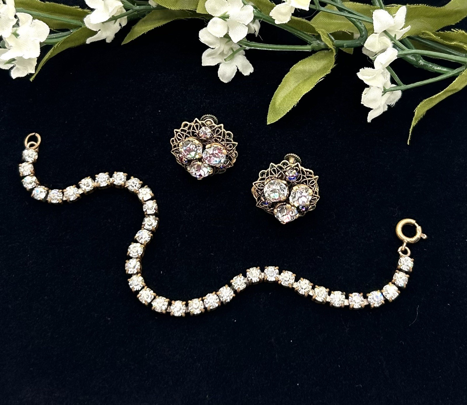 Vtg CZECH Screw-back Cluster EARRINGS and BRACELET SET-Gold Tone-RHINESTONE